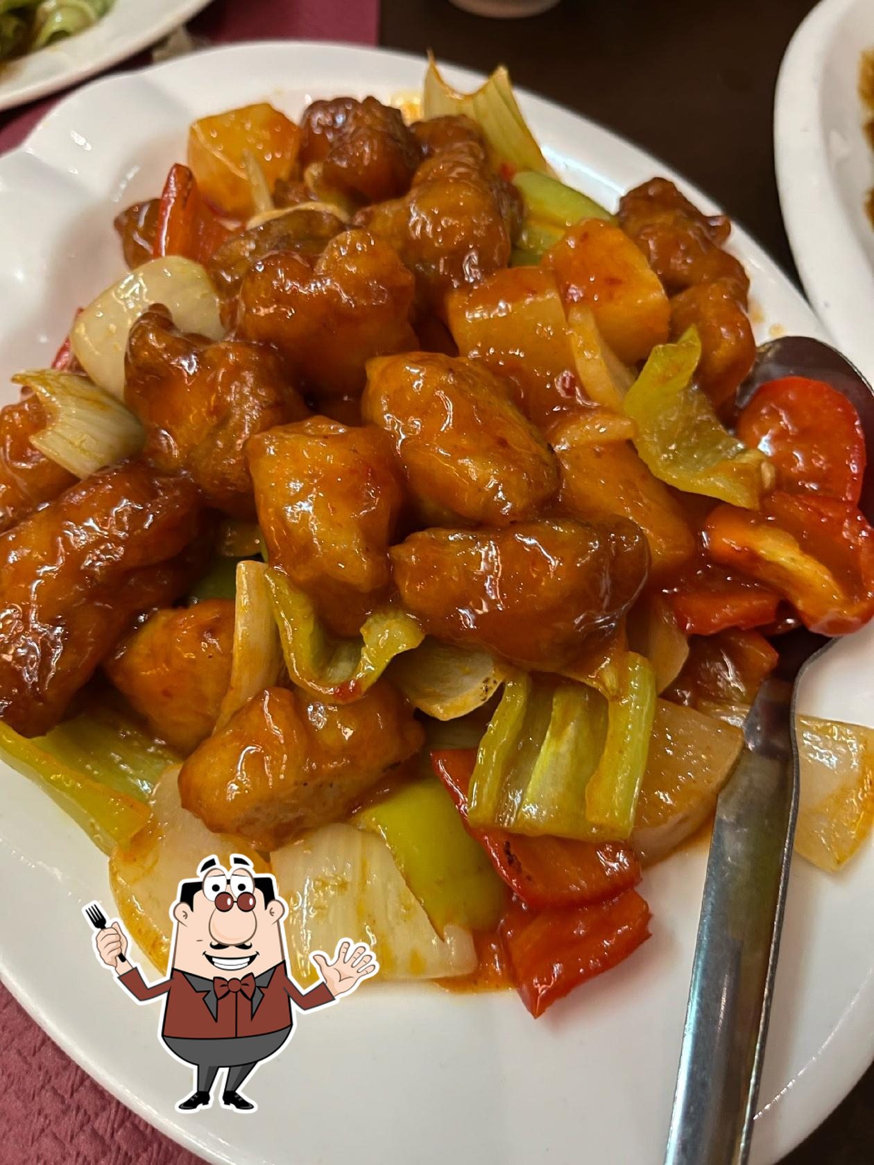 Еда в "Chinatown Restaurant"