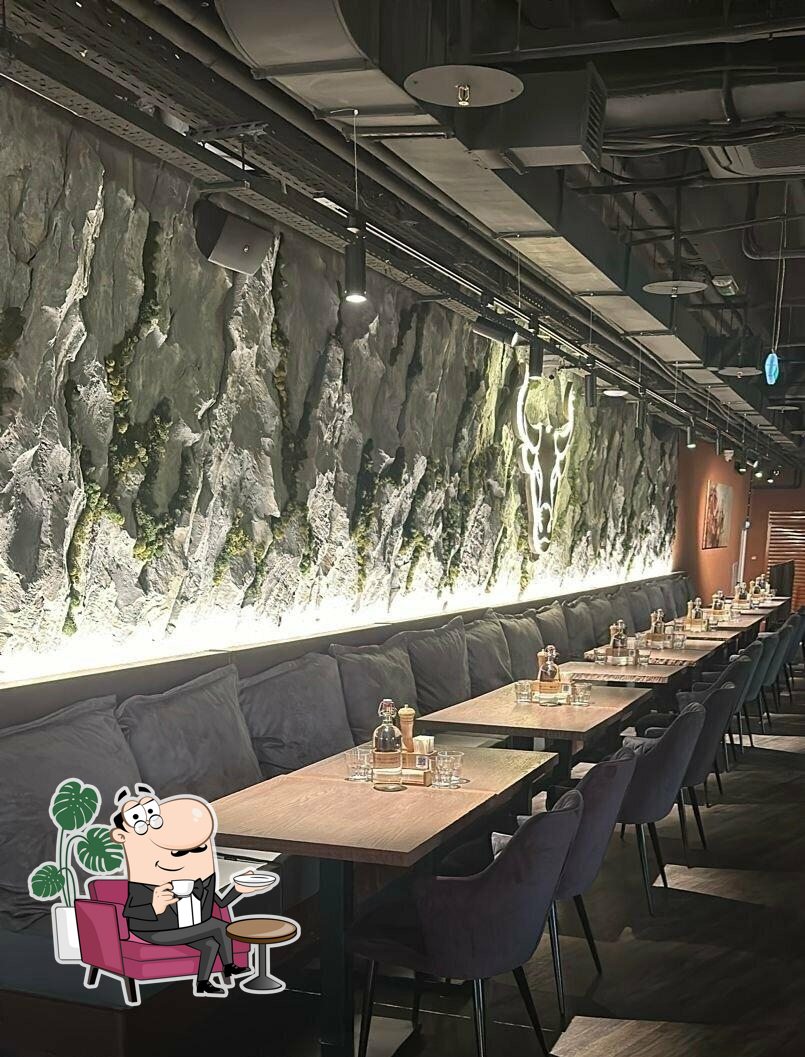 Интерьер "The Бык".