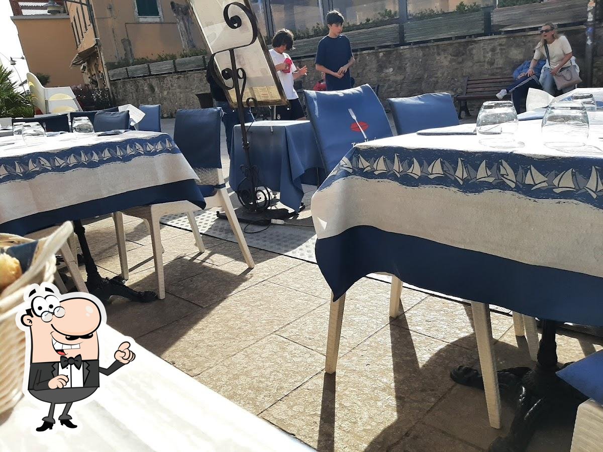 Интерьер "Zitto e Mangia Restaurant".
