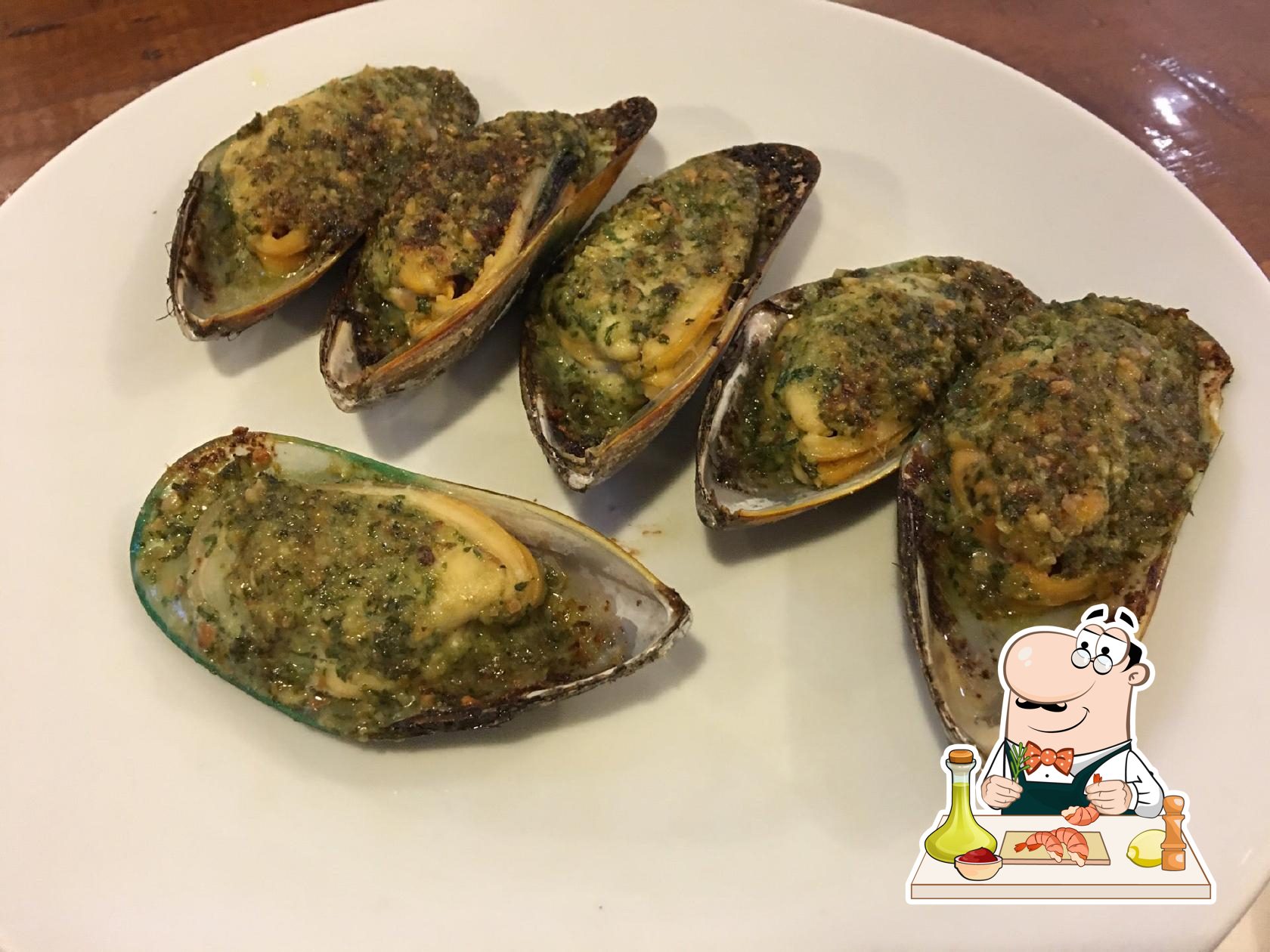 Попробуйте  блюда с морепродуктами в "Umami Fallabella".