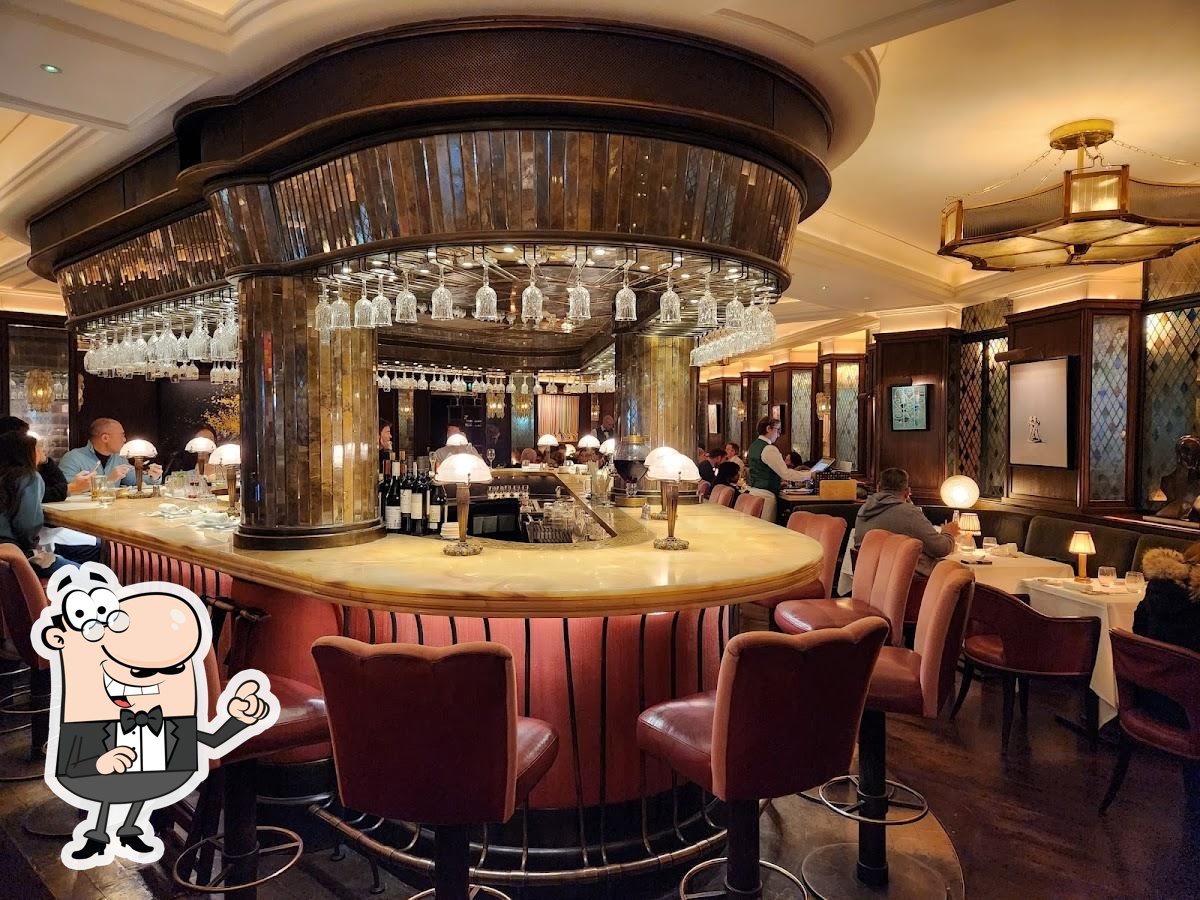 Интерьер "The Original Ivy, West End".