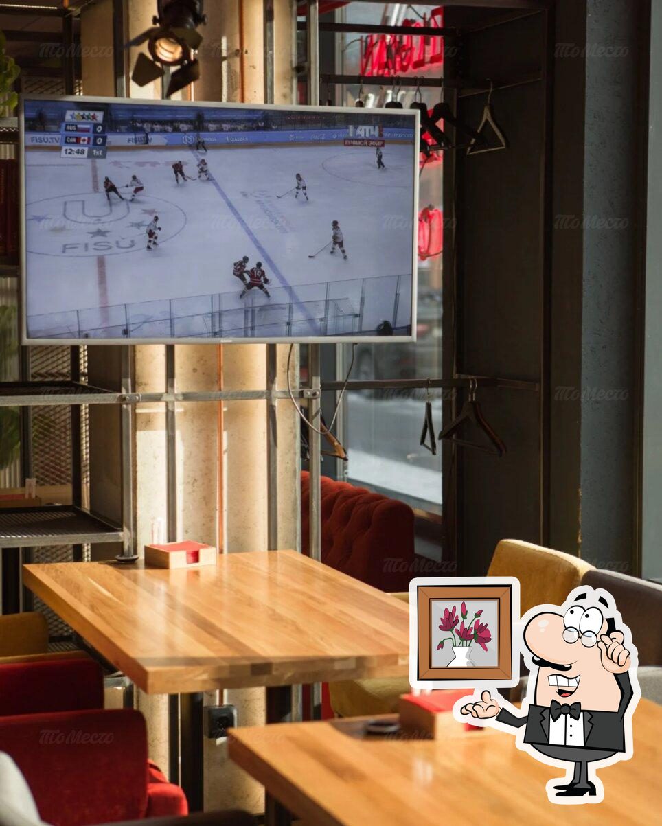 Забронируйте столик в "Кваккер".