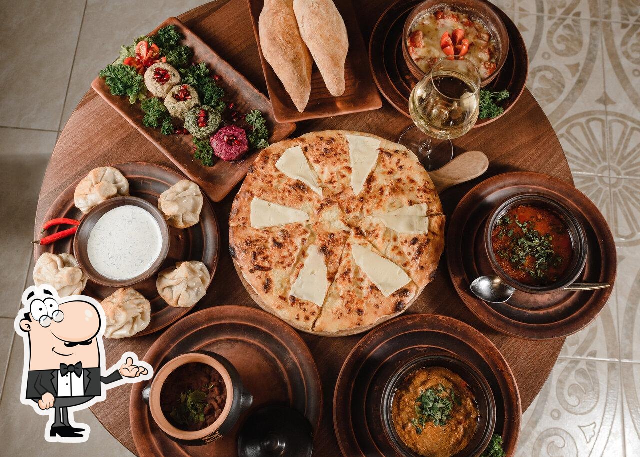 Посмотрите на внутренний интерьер "Сомхети".