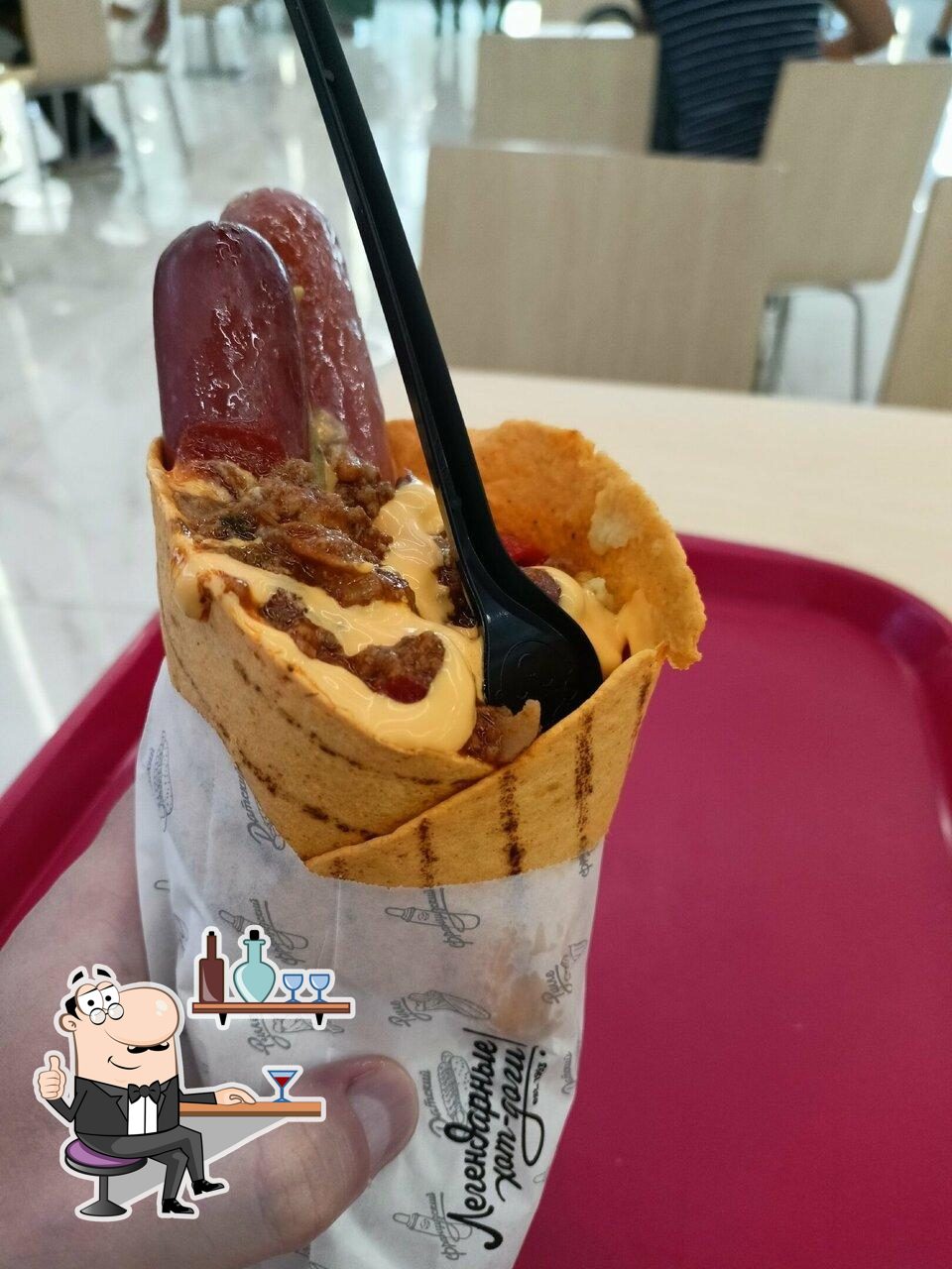 Забронируйте столик в "Stardogs".