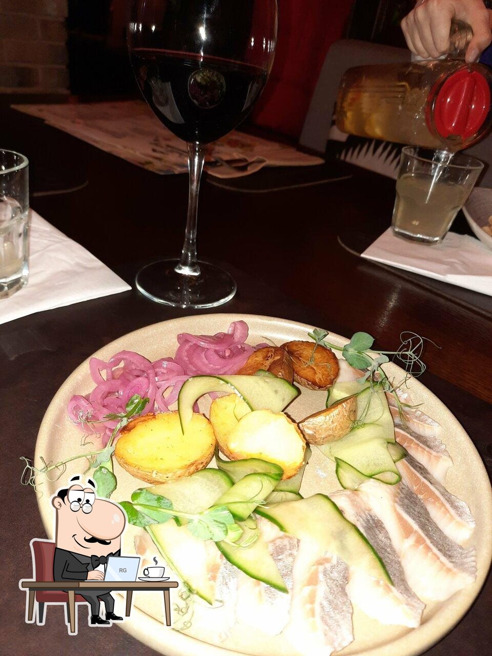 Забронируйте столик в "GrillСад".