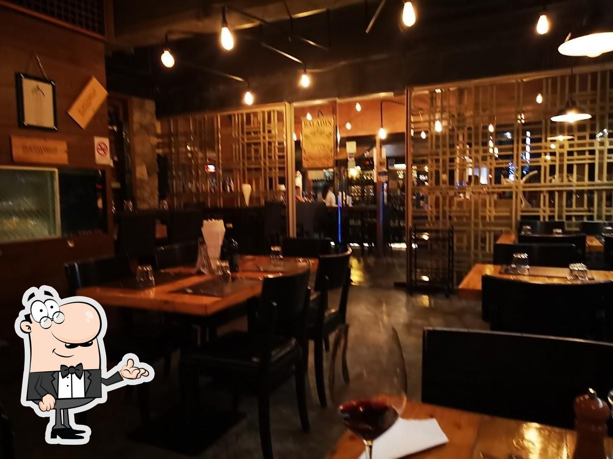 Интерьер "Di Vino Bangkok Italian Restaurant Thonglor".