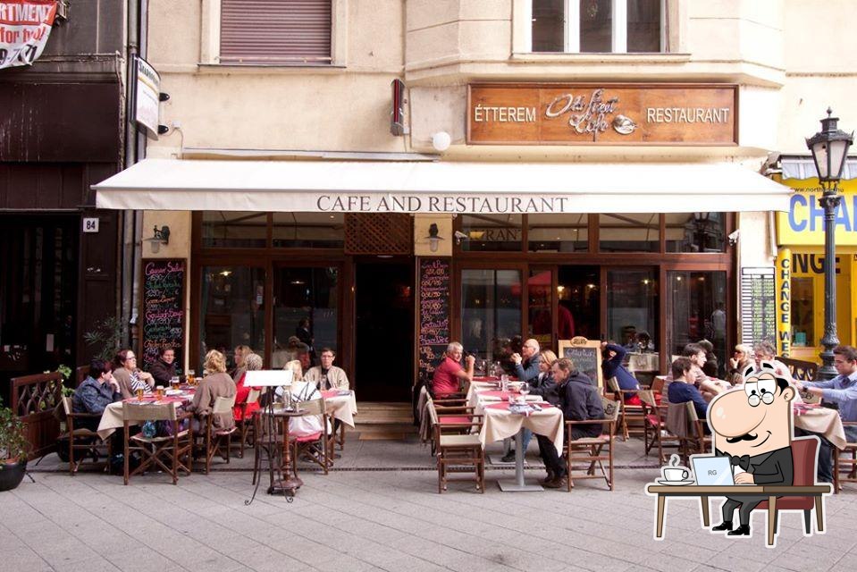 Интерьер "Old Street Café".