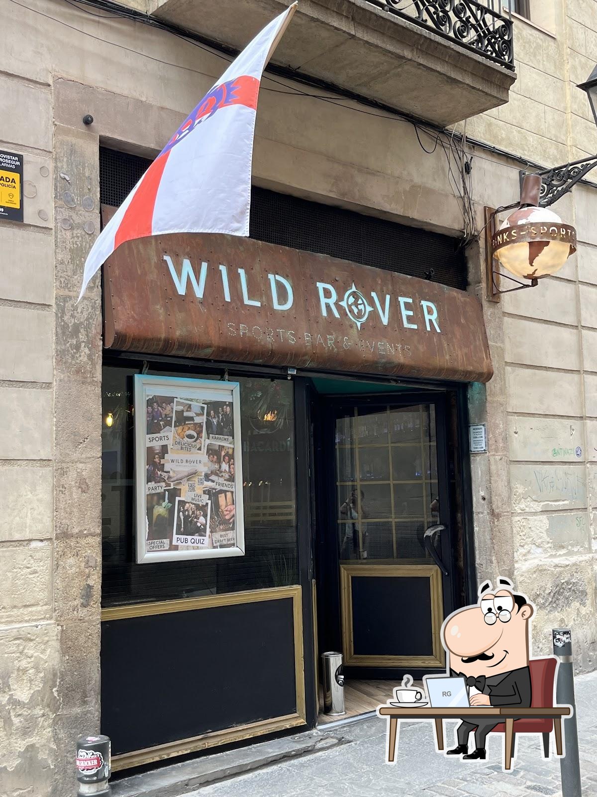 Посмотрите на внутренний интерьер "WILD ROVER".
