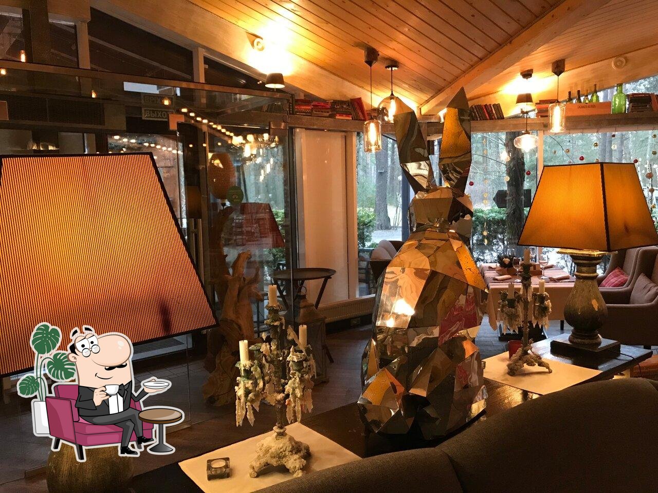 Забронируйте столик в "Веранда".