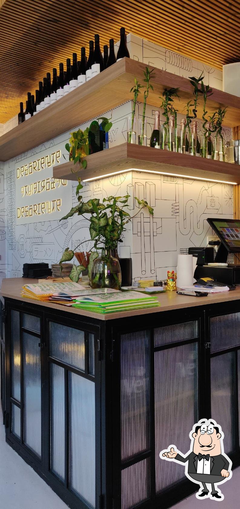 Интерьер "Desoriente Restaurant Asiàtic Poblenou".