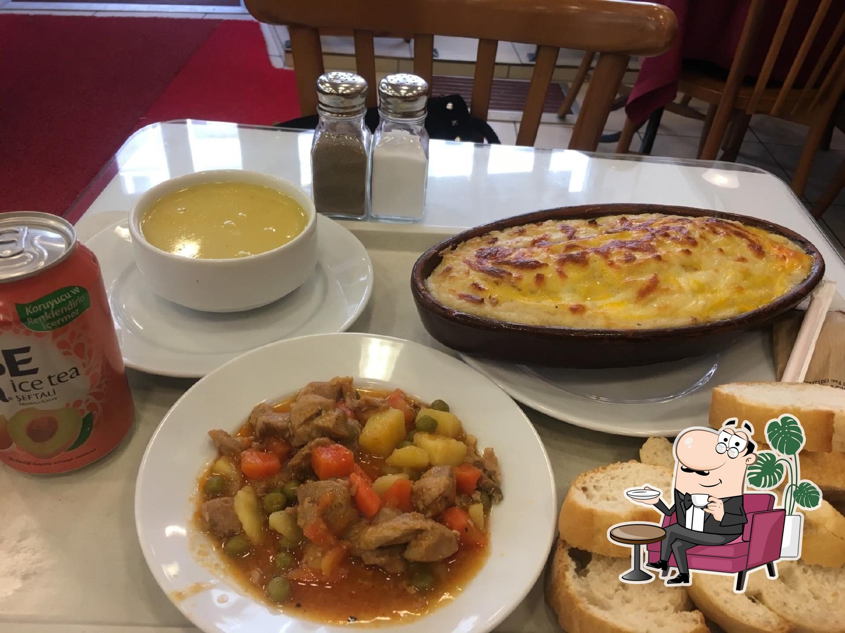 Забронируйте столик в "Armada Restaurant".