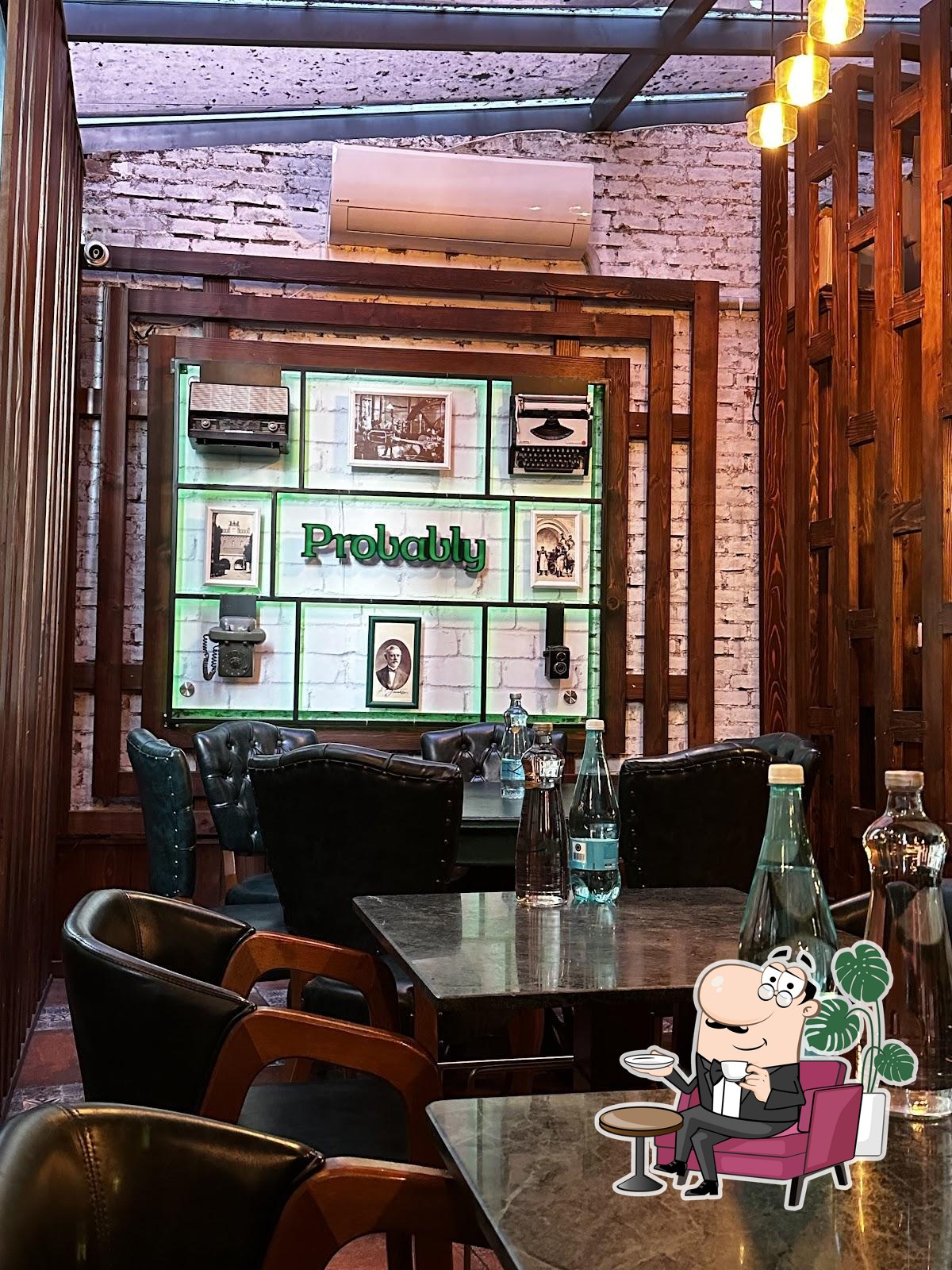 Посмотрите на внутренний интерьер "F&B Culture".