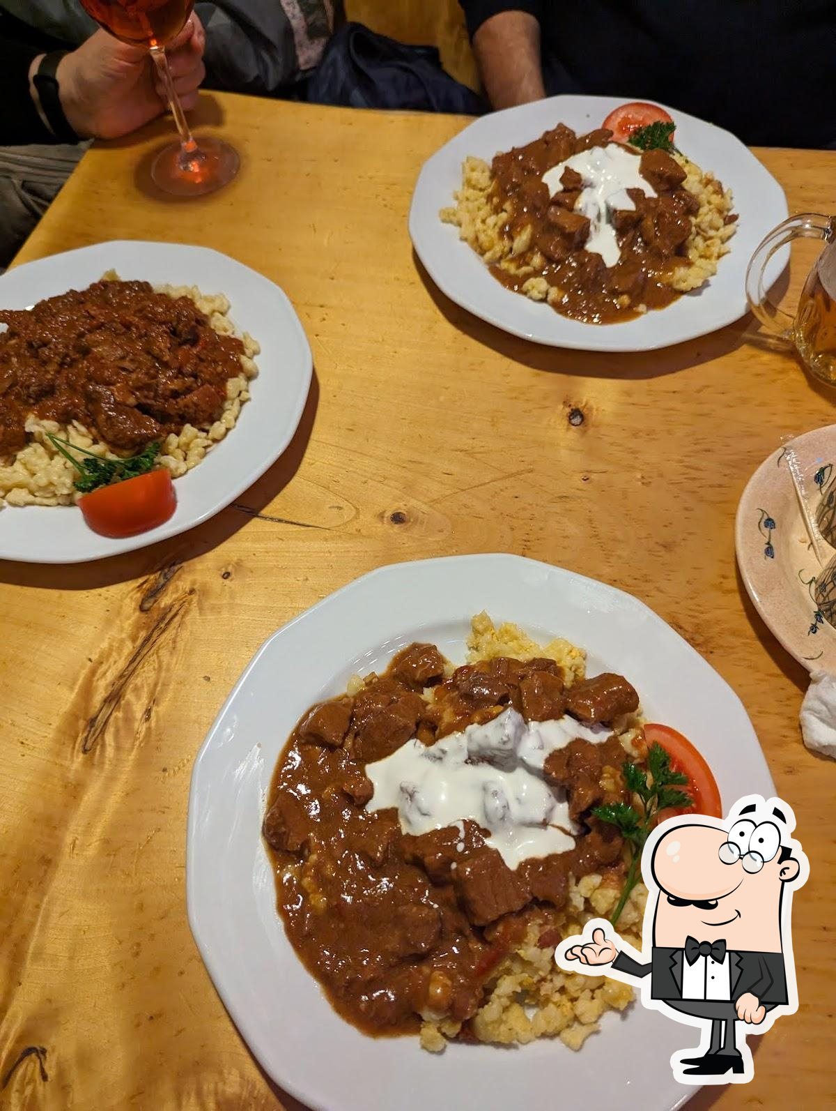 Забронируйте столик в "Paprika Vevdeglo".