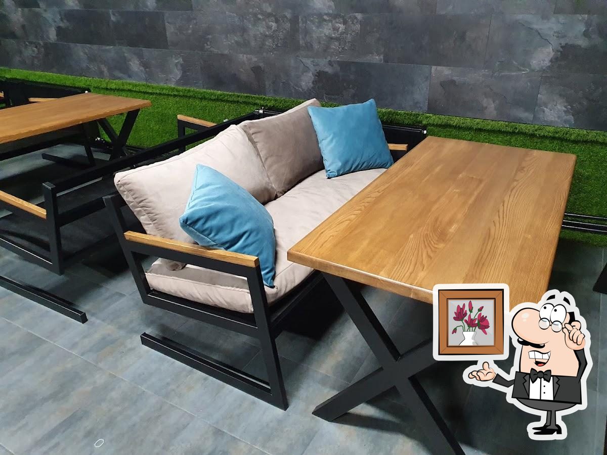 Интерьер "WhyNot Lounge".