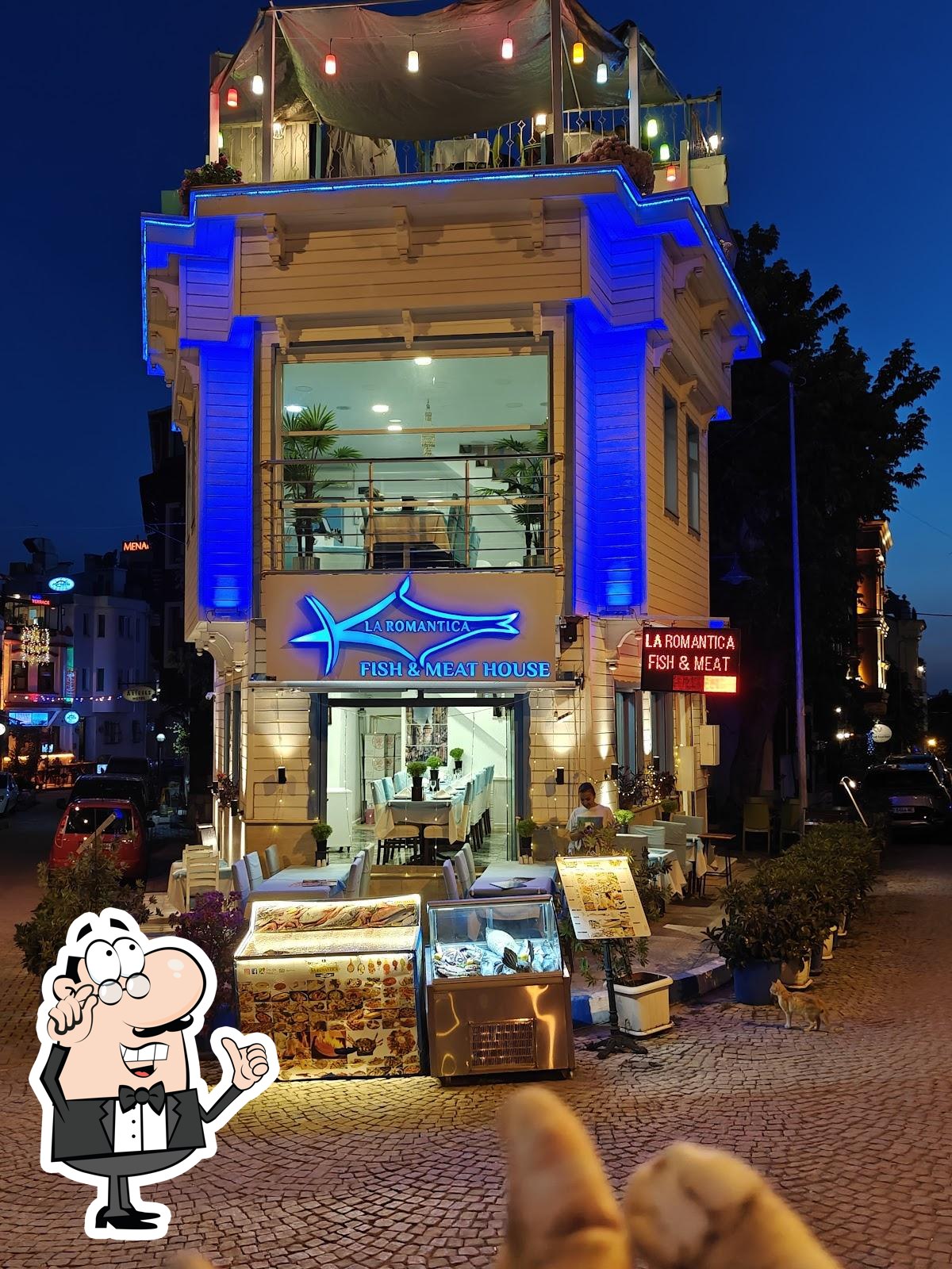 Интерьер "La Romantica Fish & Meat House".