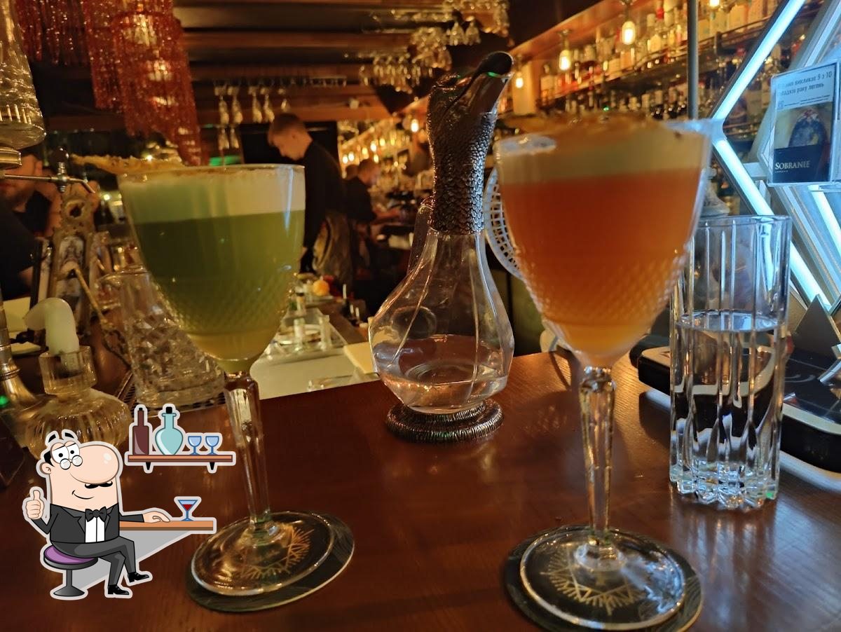 Интерьер "Zelda Bar".