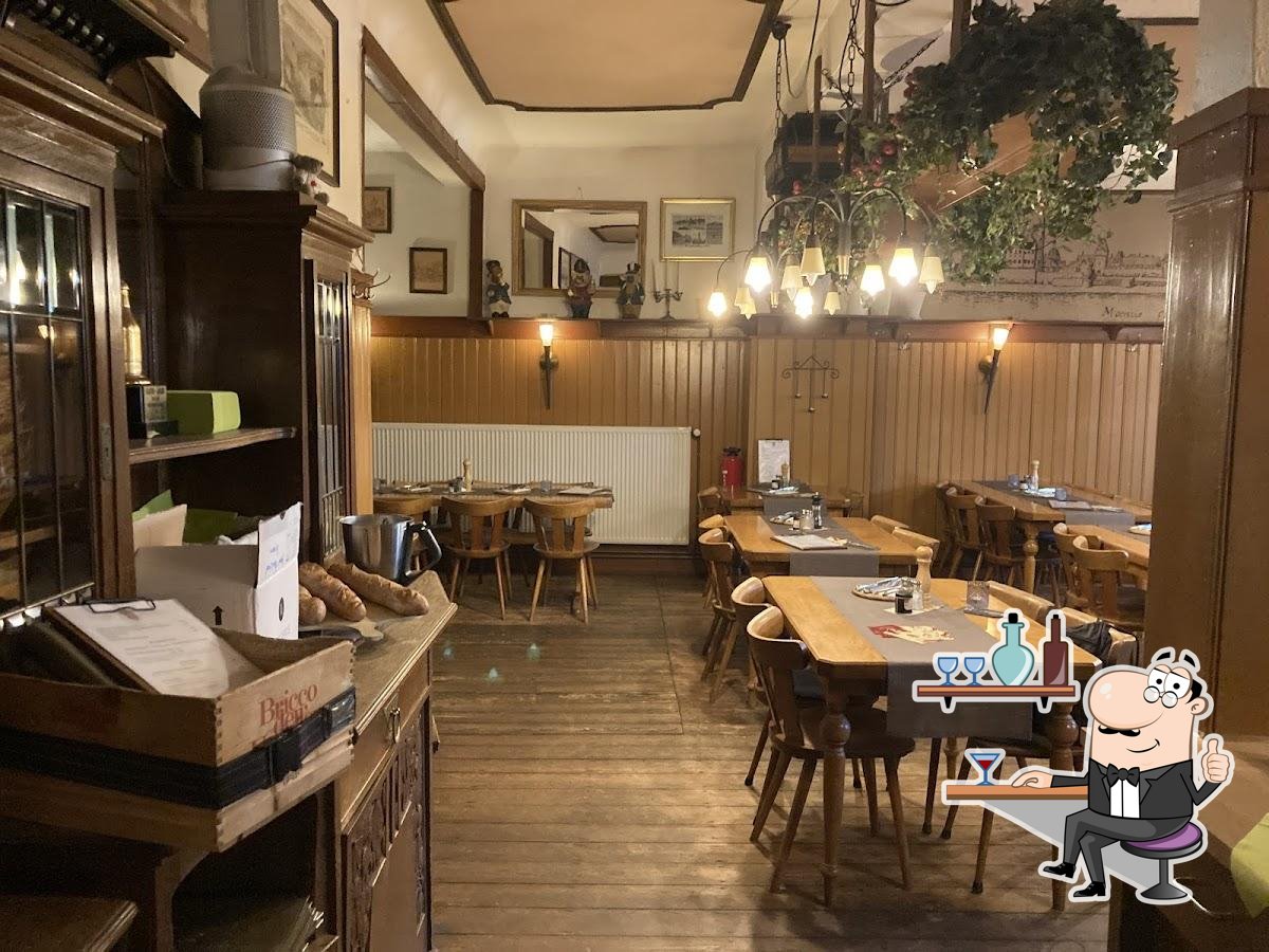 Забронируйте столик в "Gasthaus Zum Bären".