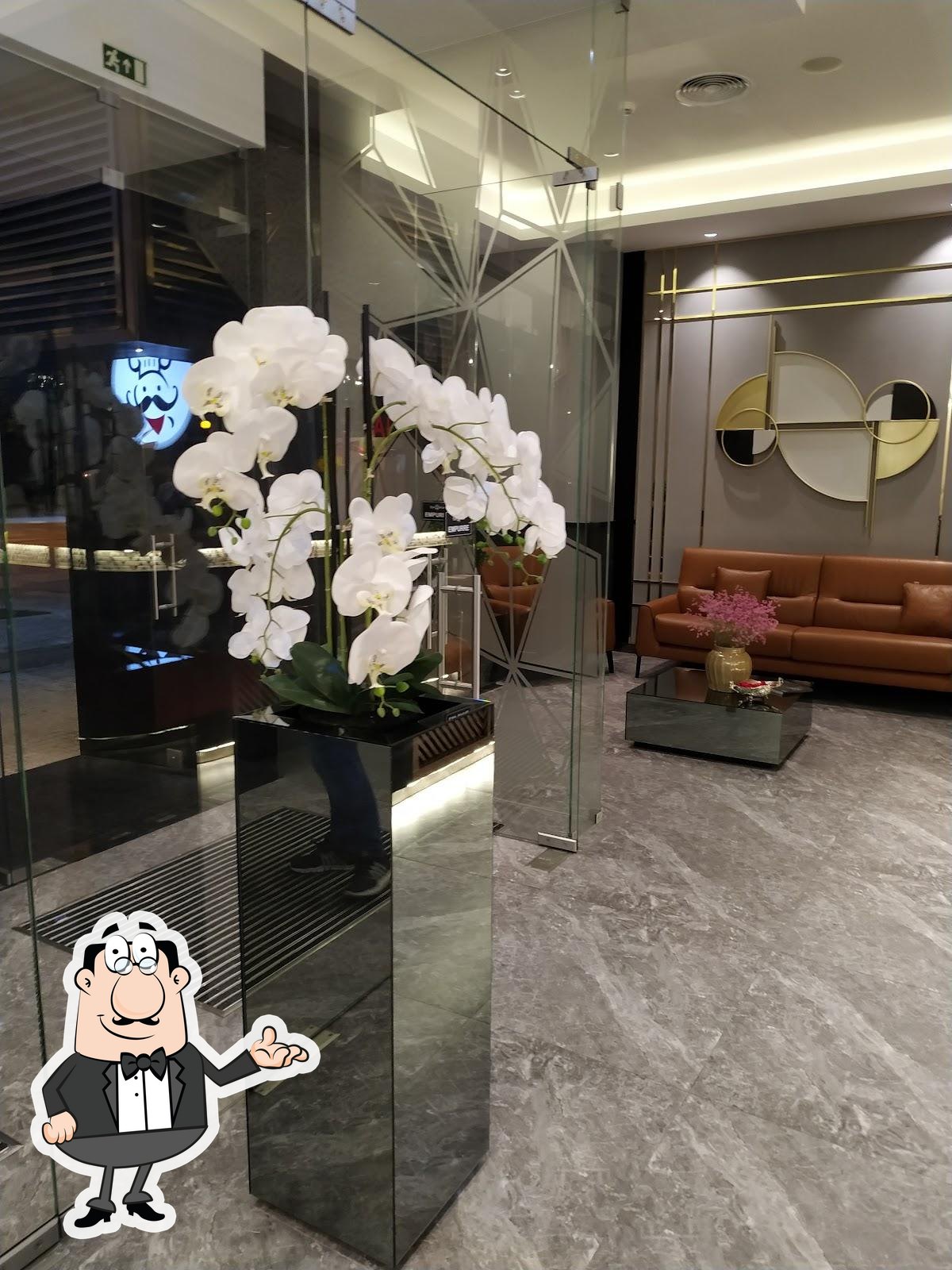 Интерьер "Top Wok Braga".