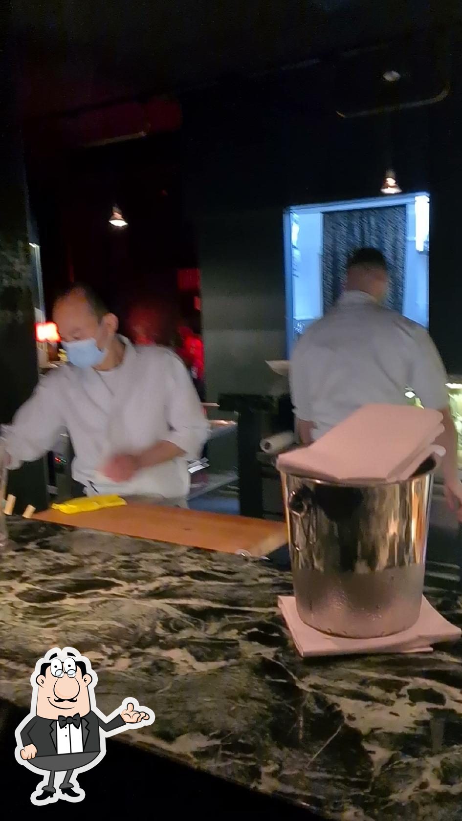 Забронируйте столик в "893 Ryōtei Japanese Restaurant".
