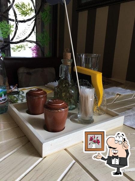 Забронируйте столик в "Spicy No Spicy".
