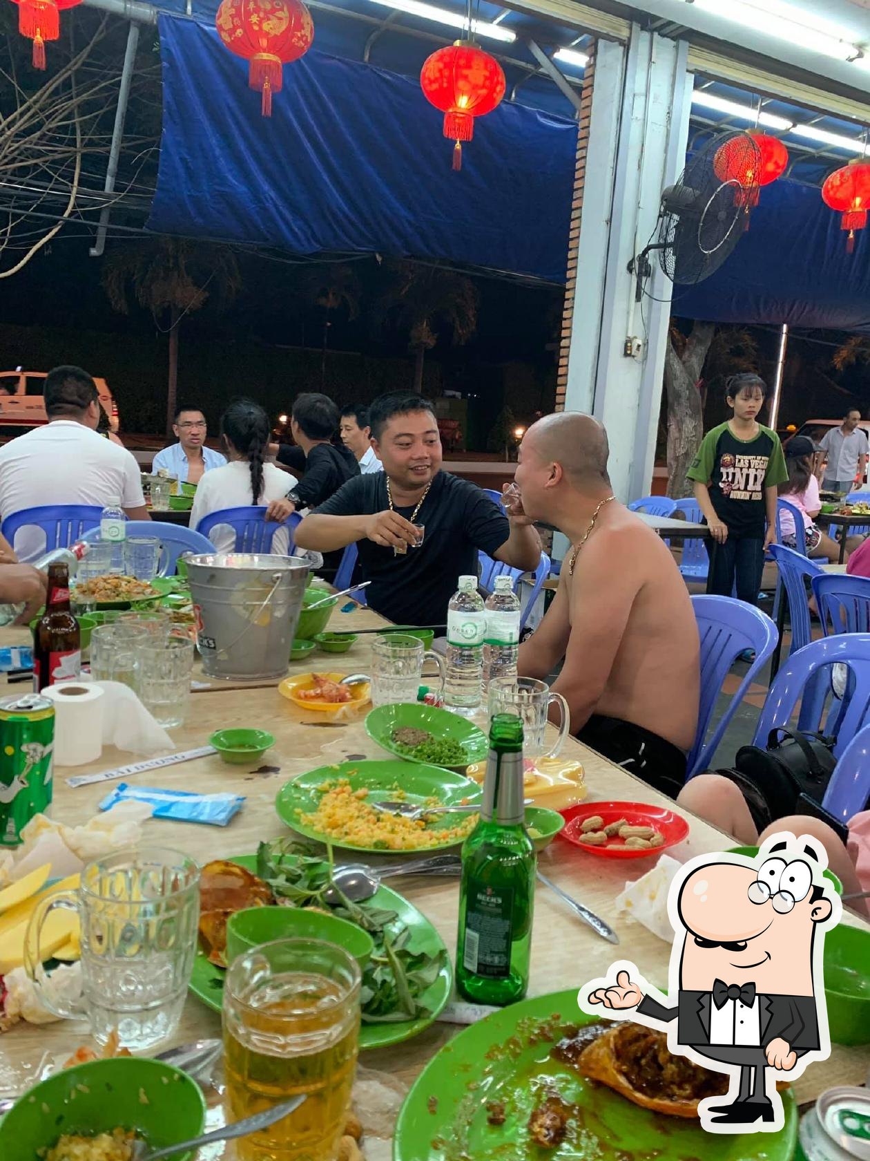 Забронируйте столик в "Bai Duong Seafood".