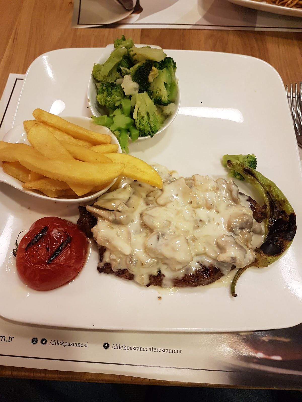Блюда в "Dilek Pasta Cafe Restaurant"