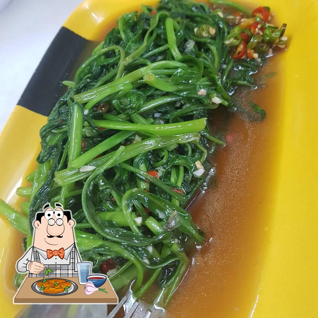 Блюда в "Thong Fah Thai Restaurant"