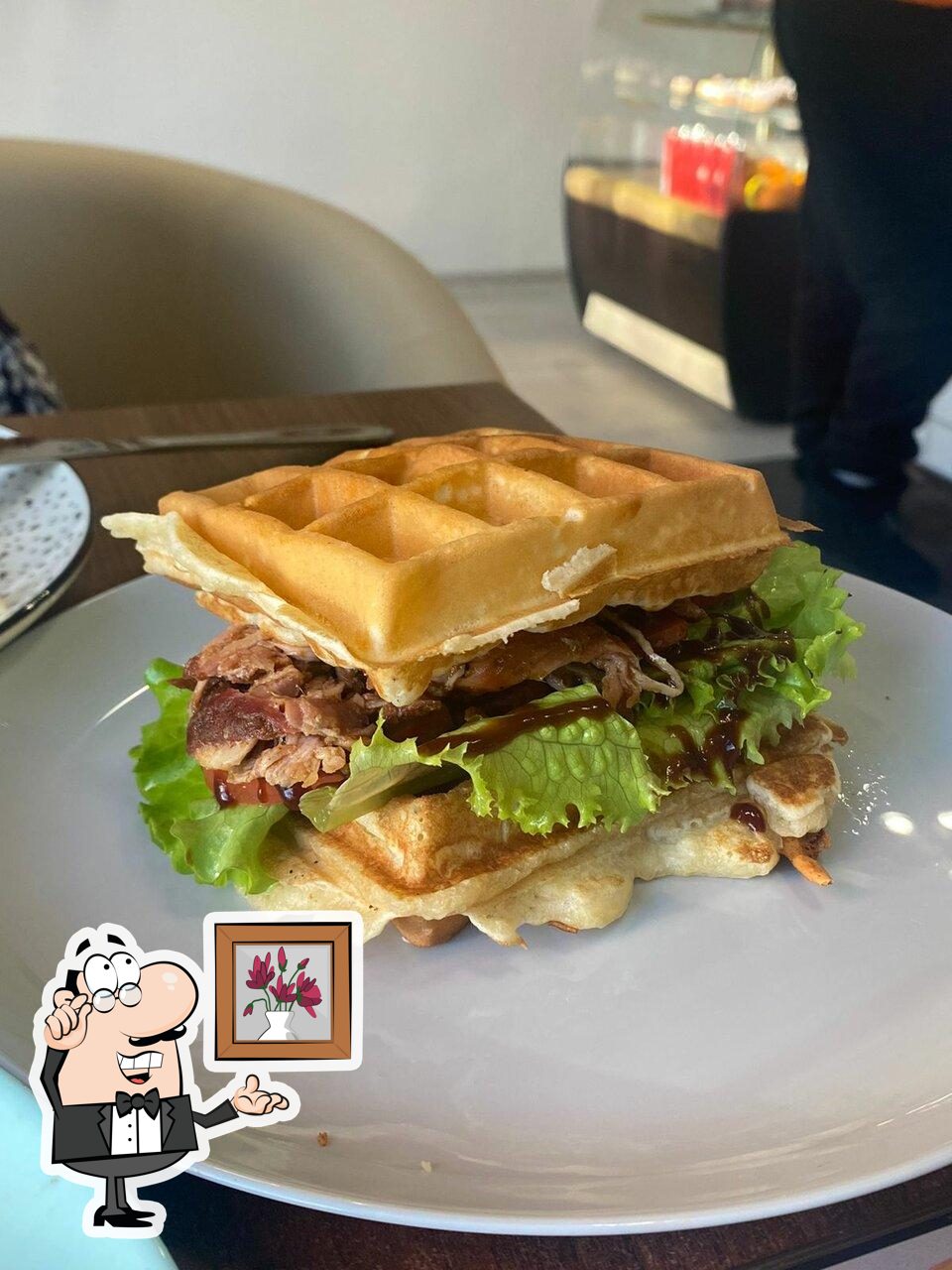 Забронируйте столик в "Mornis".