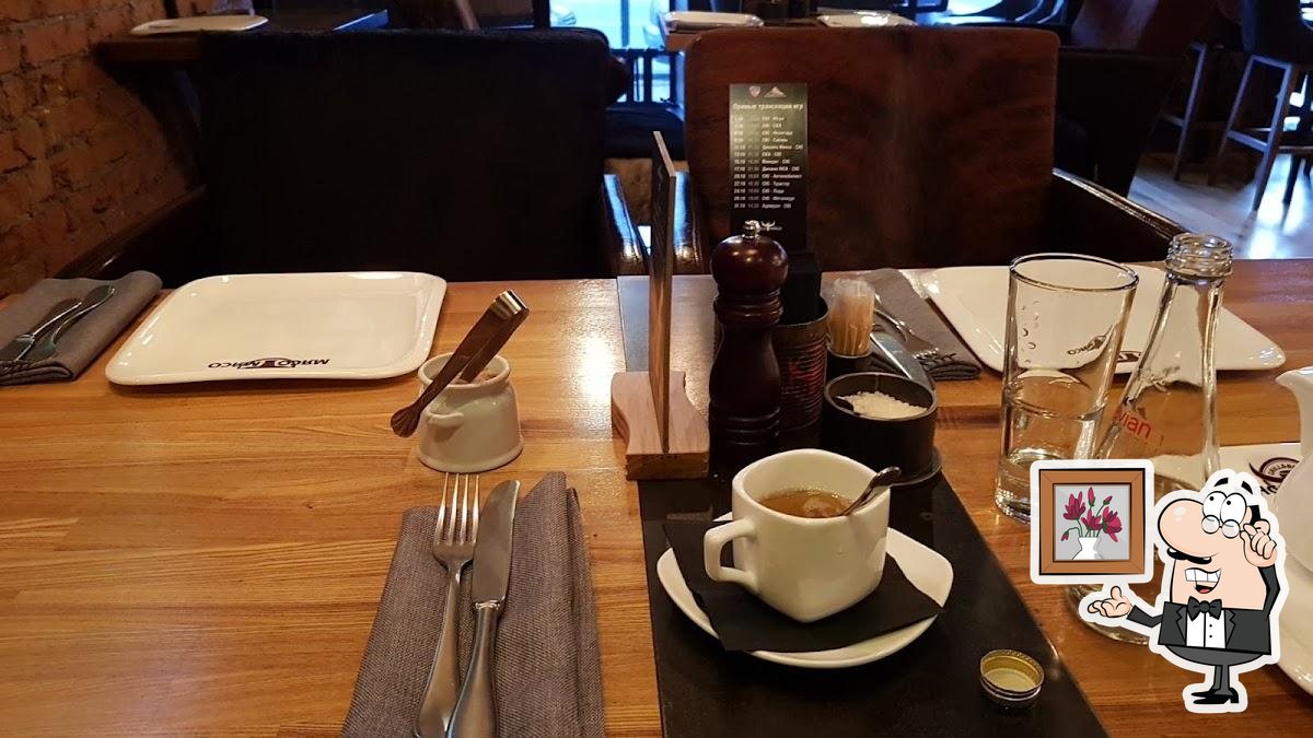 Интерьер "Мясо мясо".