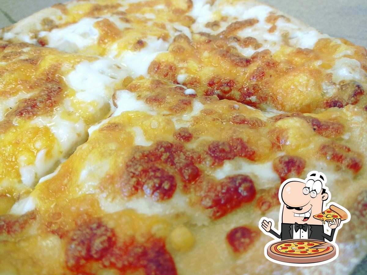 В "Pizza Domino's" вы можете попробовать  пиццу.