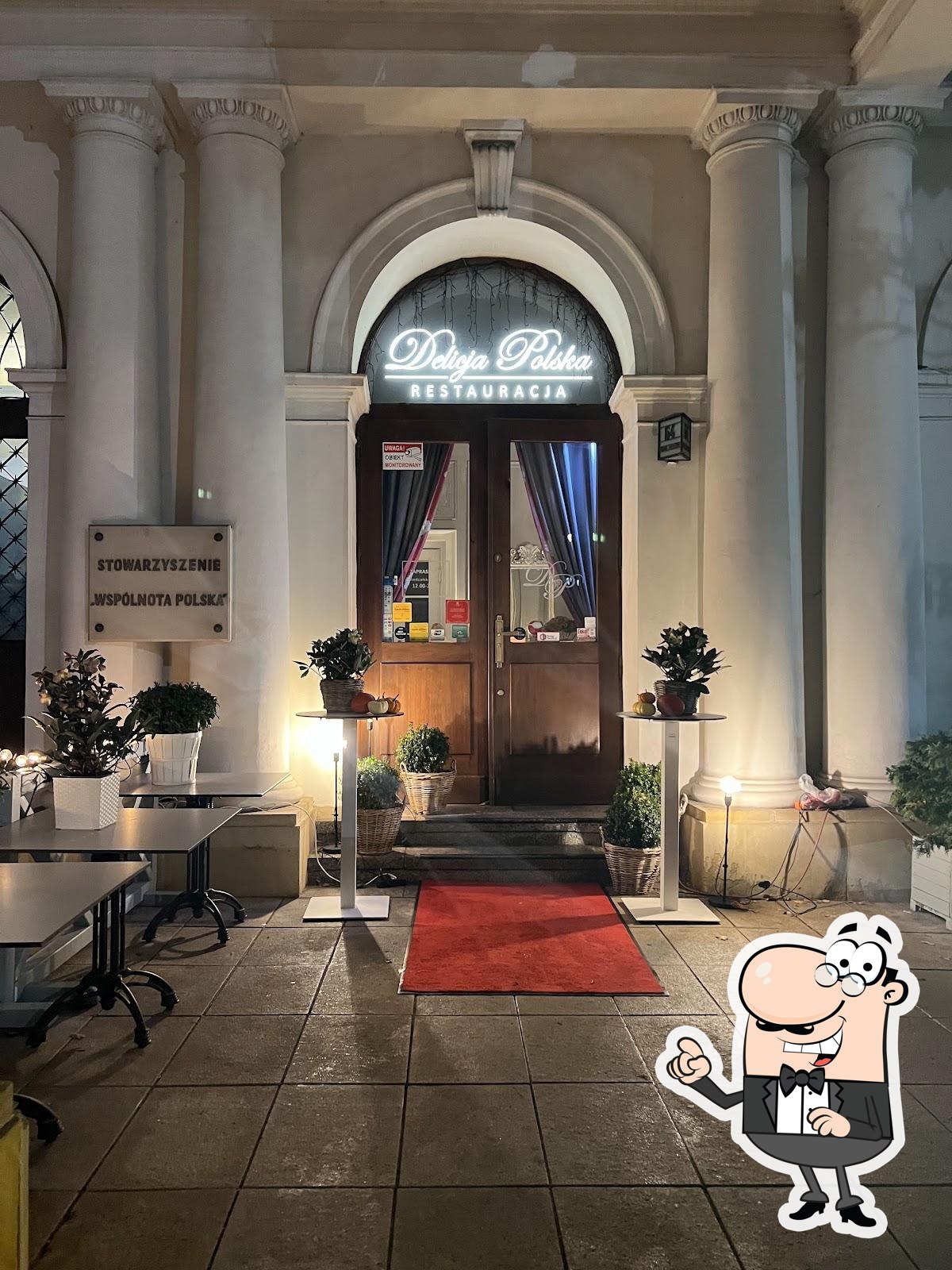 Посмотрите на внутренний интерьер "Restauracja Delicja Polska".