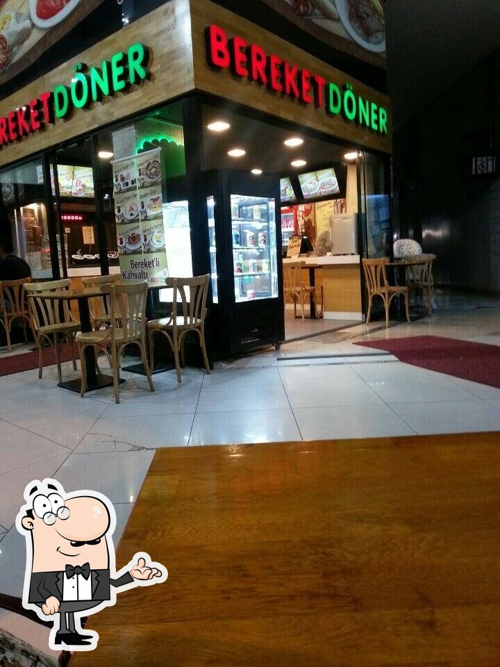 Посмотрите на внутренний интерьер "Bereket Döner - Antalya Kemer".