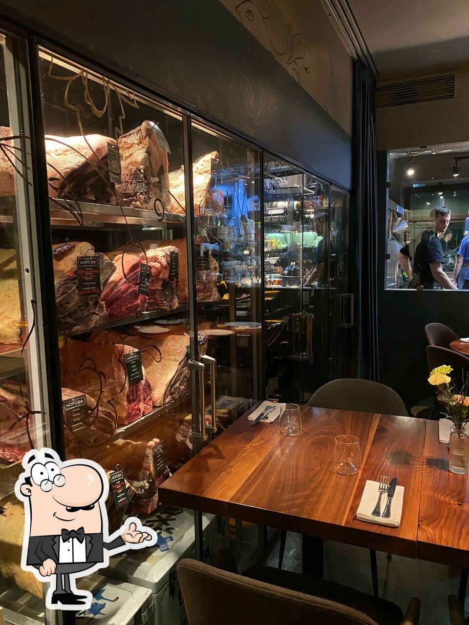 Забронируйте столик в "Max's beef for money".