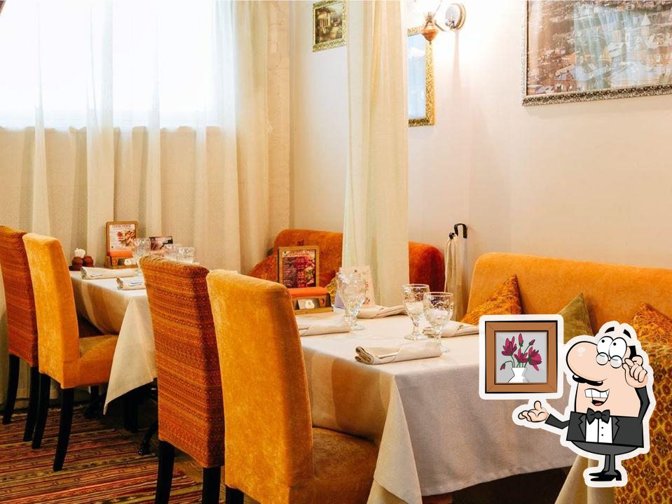 Забронируйте столик в "Мацони".