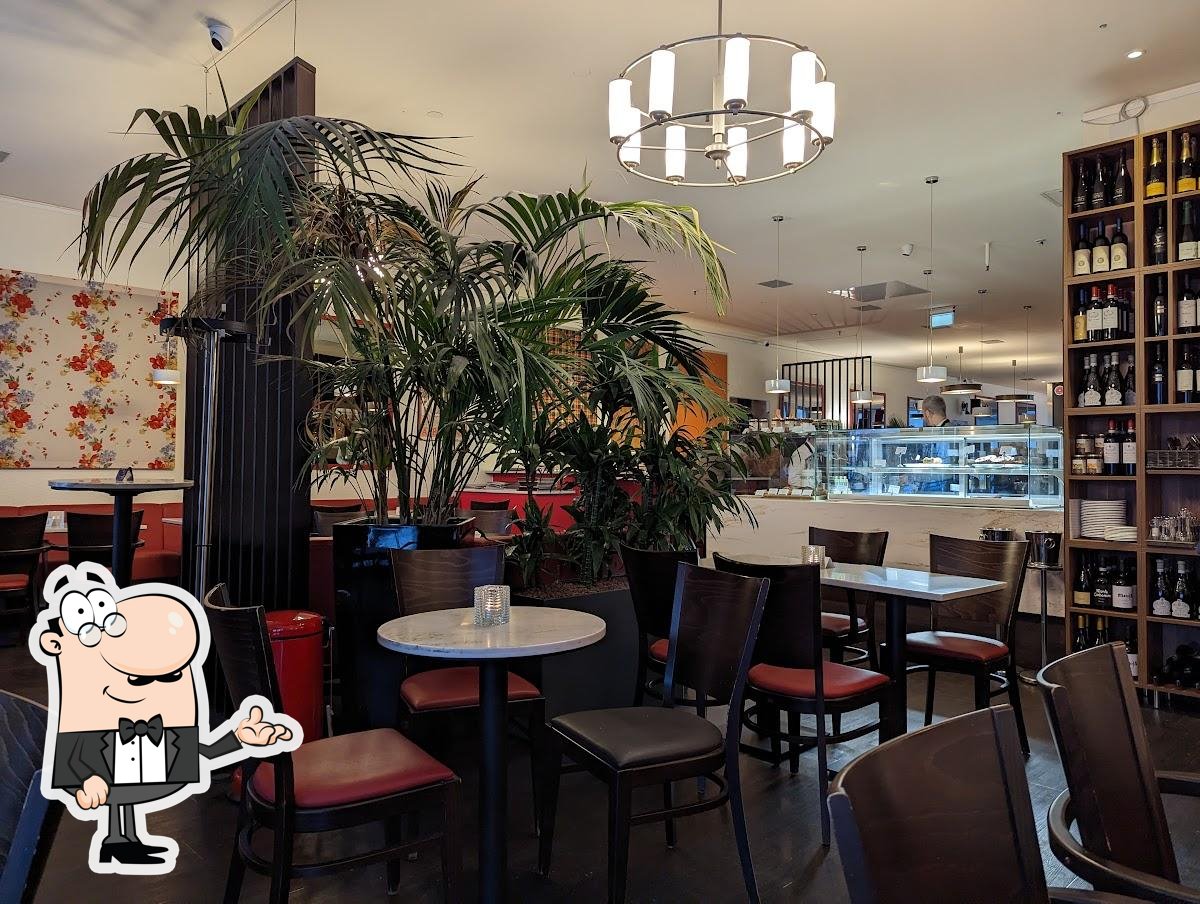 Посмотрите на внутренний интерьер "Kaffeehaus Mila".