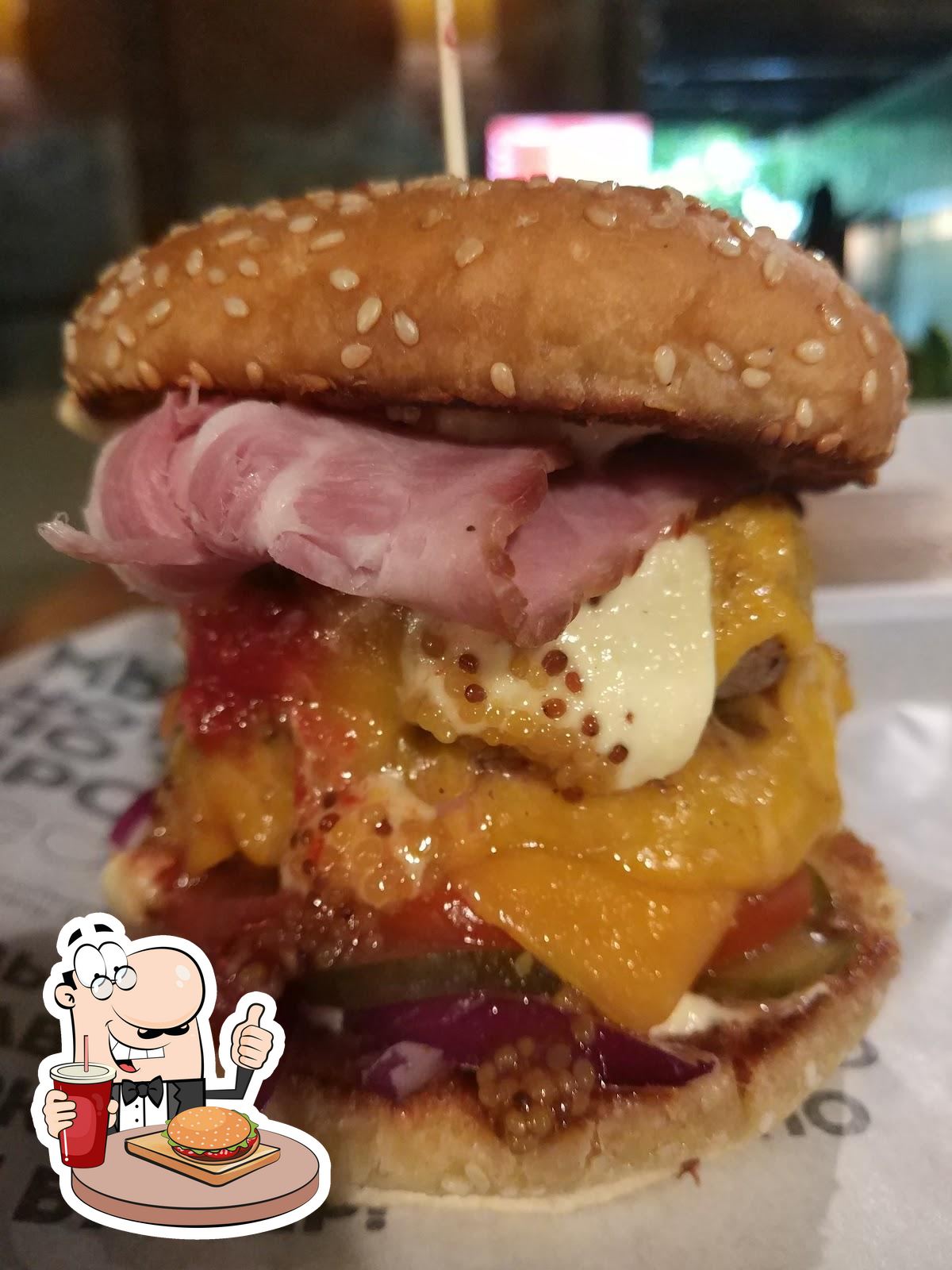 Побалуйте себя гамбургером в "Burger Heroes".
