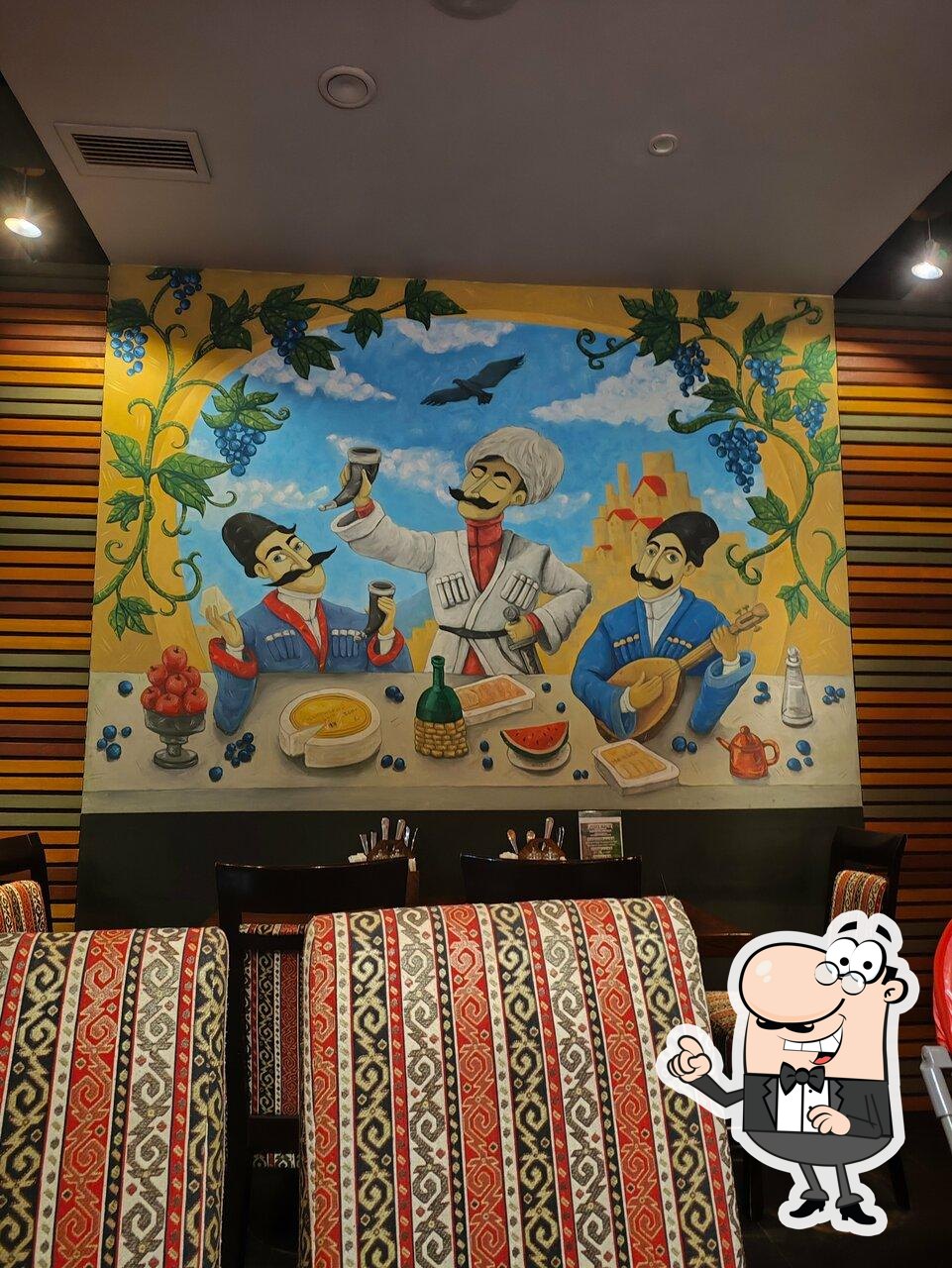 Забронируйте столик в "La Georgia".