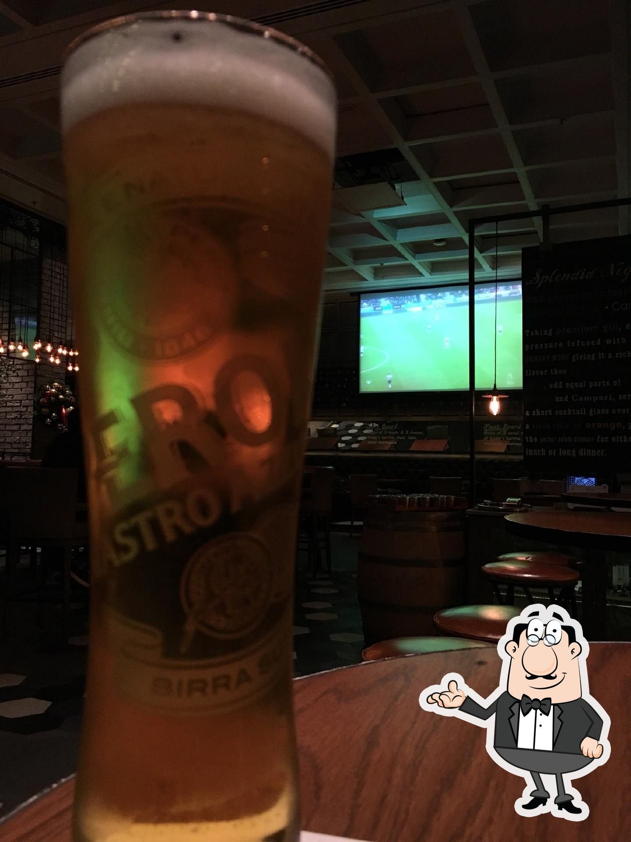 Интерьер "Jb's Gastropub".
