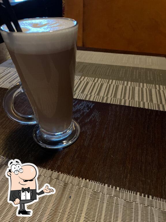 Забронируйте столик в "Марракеш".