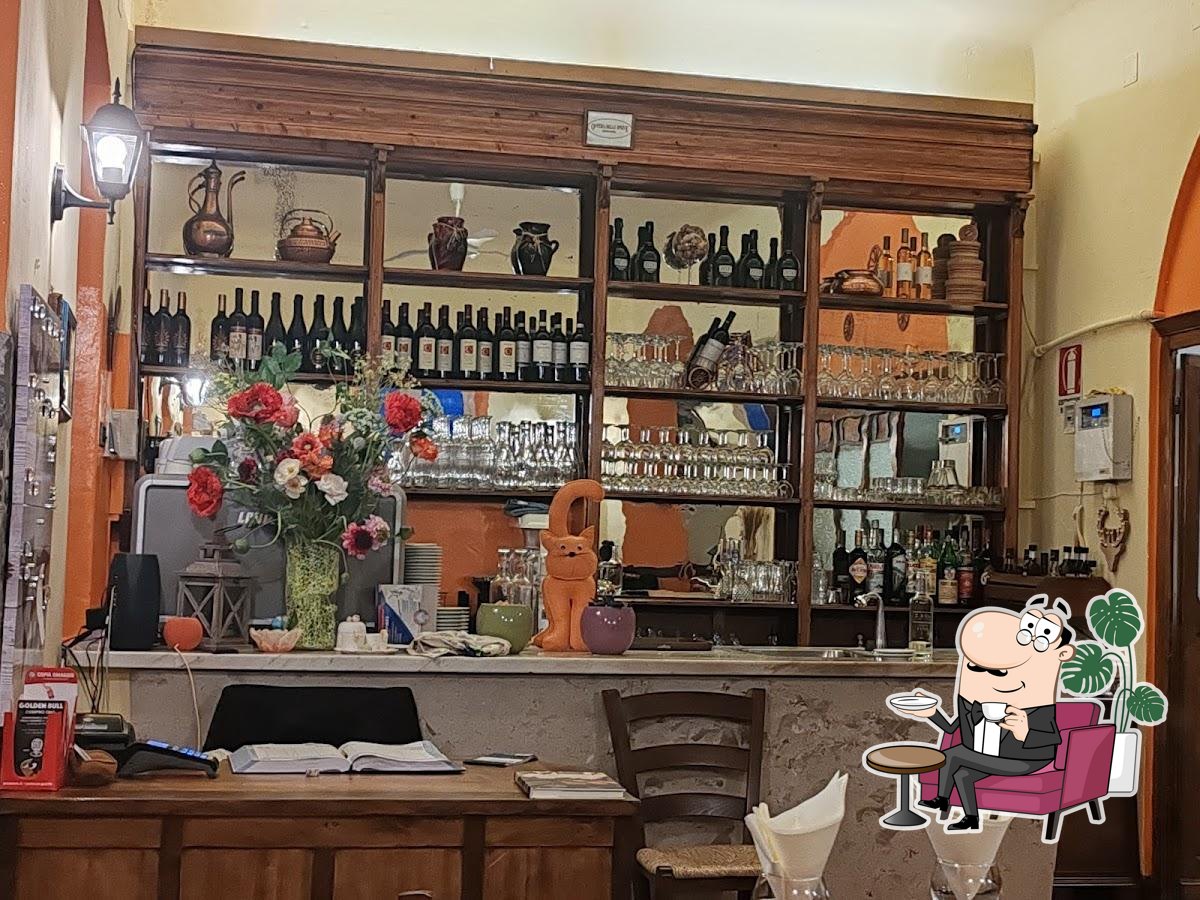 Интерьер "Osteria delle Spezie".
