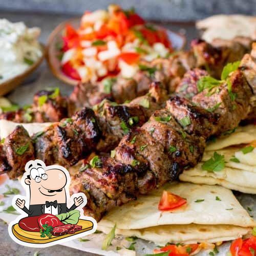 Тут широкий ассортимент мясных блюд.