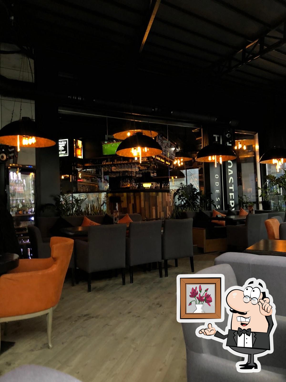 Забронируйте столик в "The Roastery by Odesa".