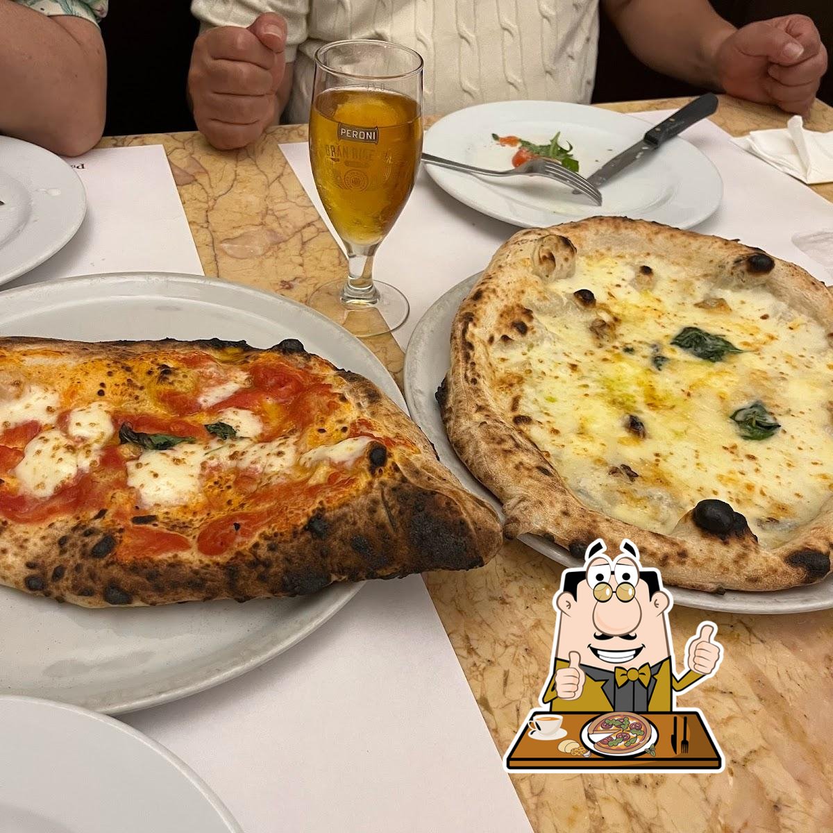 В "Pizza Ré" вы можете  заказать  пиццу.