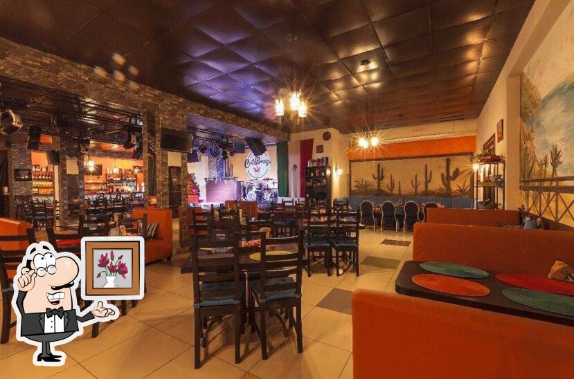 Забронируйте столик в "CocoBongo".