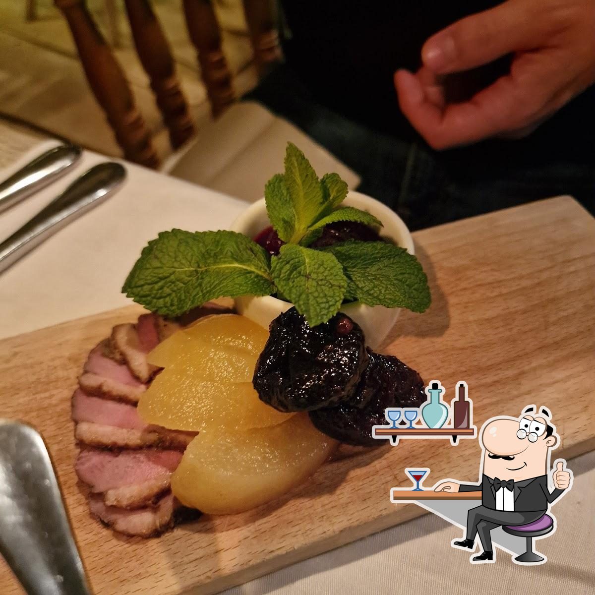 Интерьер "Pod Aniołami Restaurant".