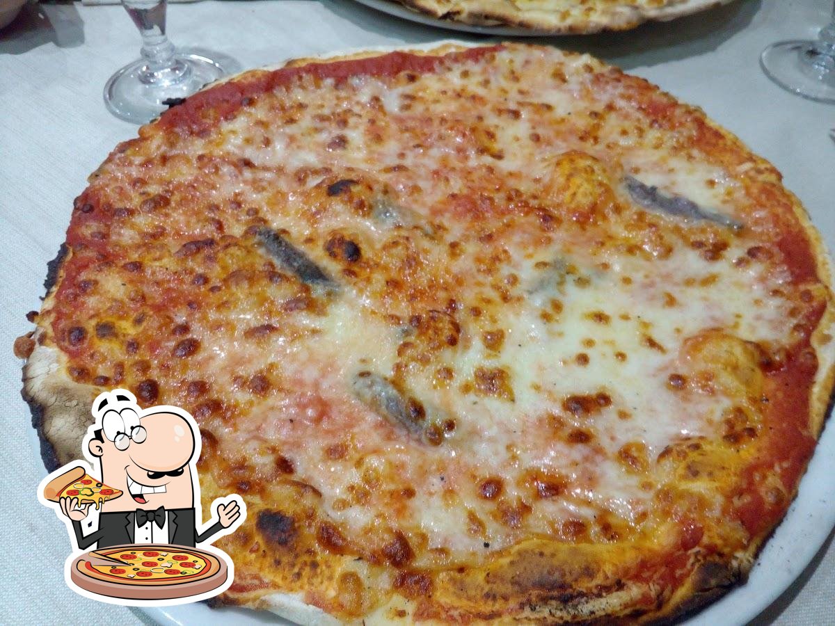  Закажите  пиццу в "Ristorante pizzeria La rosa rossa forno a legna".