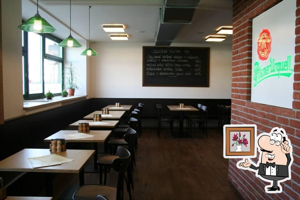 Забронируйте столик в "Na Hradcanske Restaurant".