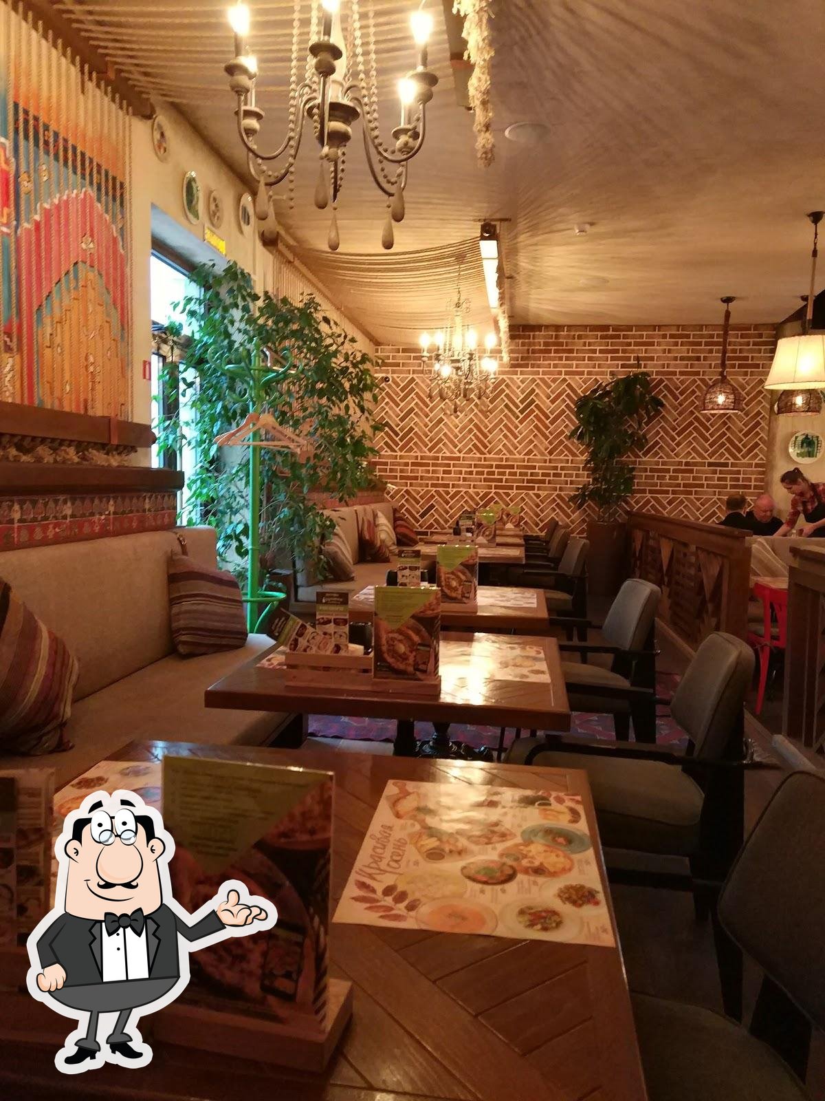 Посмотрите на внутренний интерьер "Грузинские каникулы".