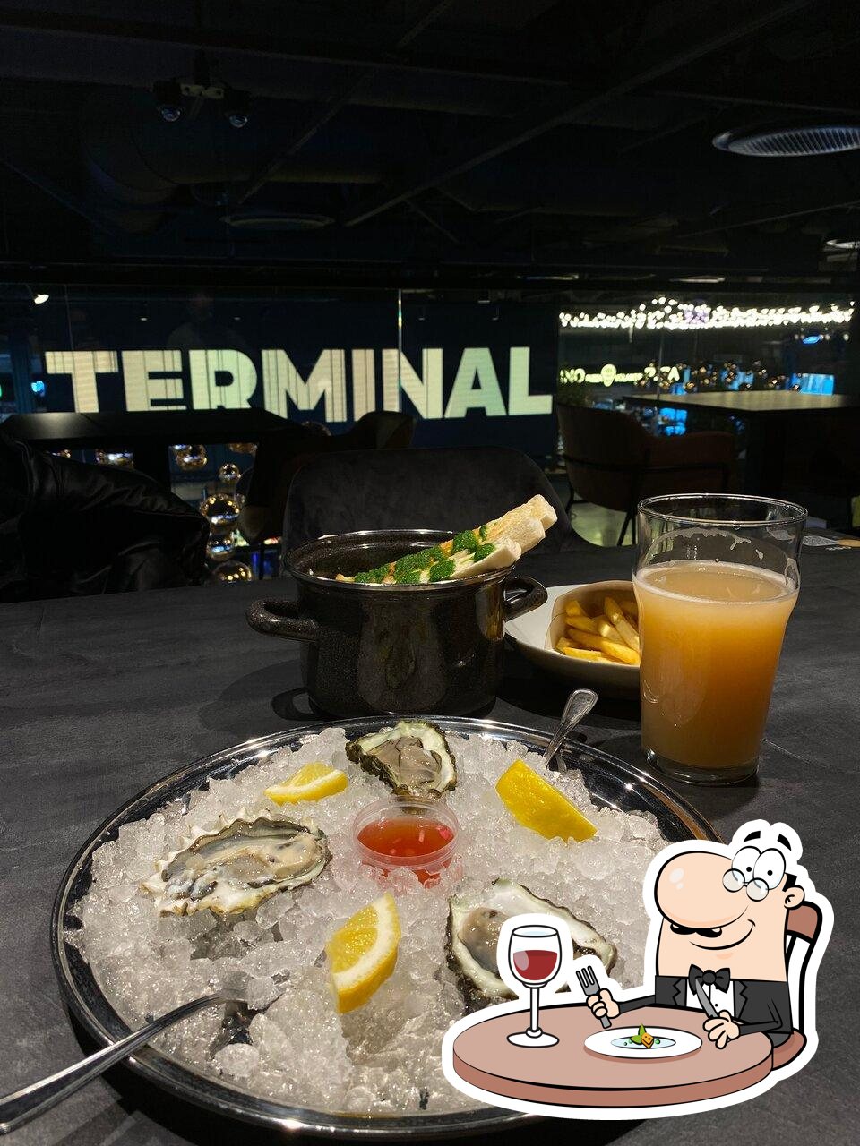 Еда в "Terminal Foodhall. Vnukovo"