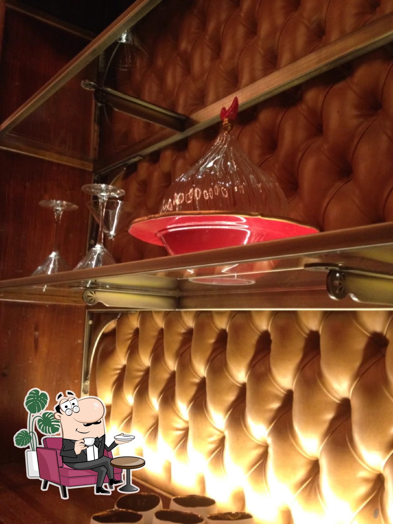 Интерьер "Ravouna 1906 Coffee&Bar".